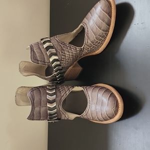 Freebird by Steven 'Blade' in Stone Size 7 NWOB